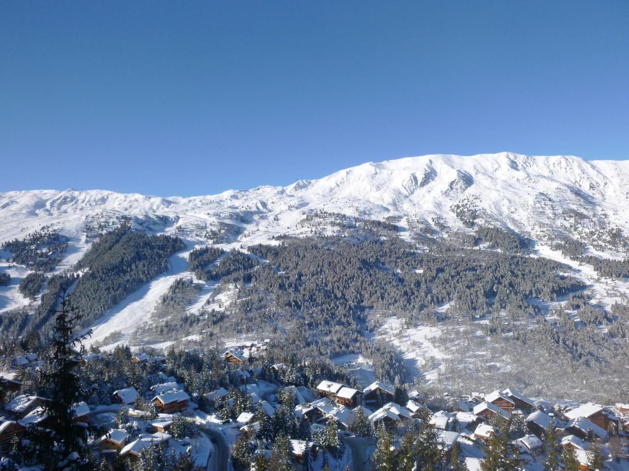 Hotel Le Chamois D'Or, Ussim Vacances Meribel Exterior photo